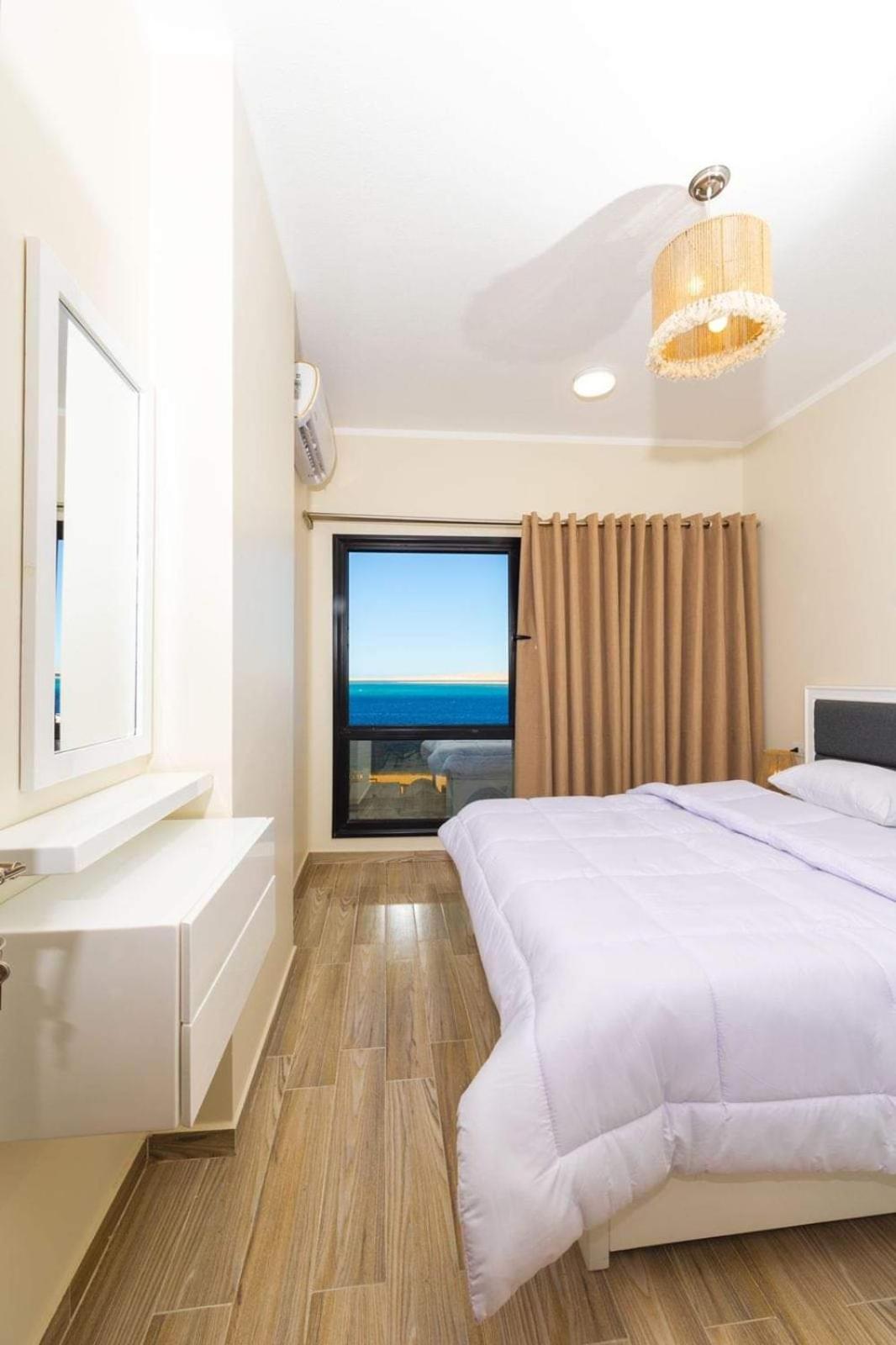 Blue View Suites Gurdaka Kültér fotó