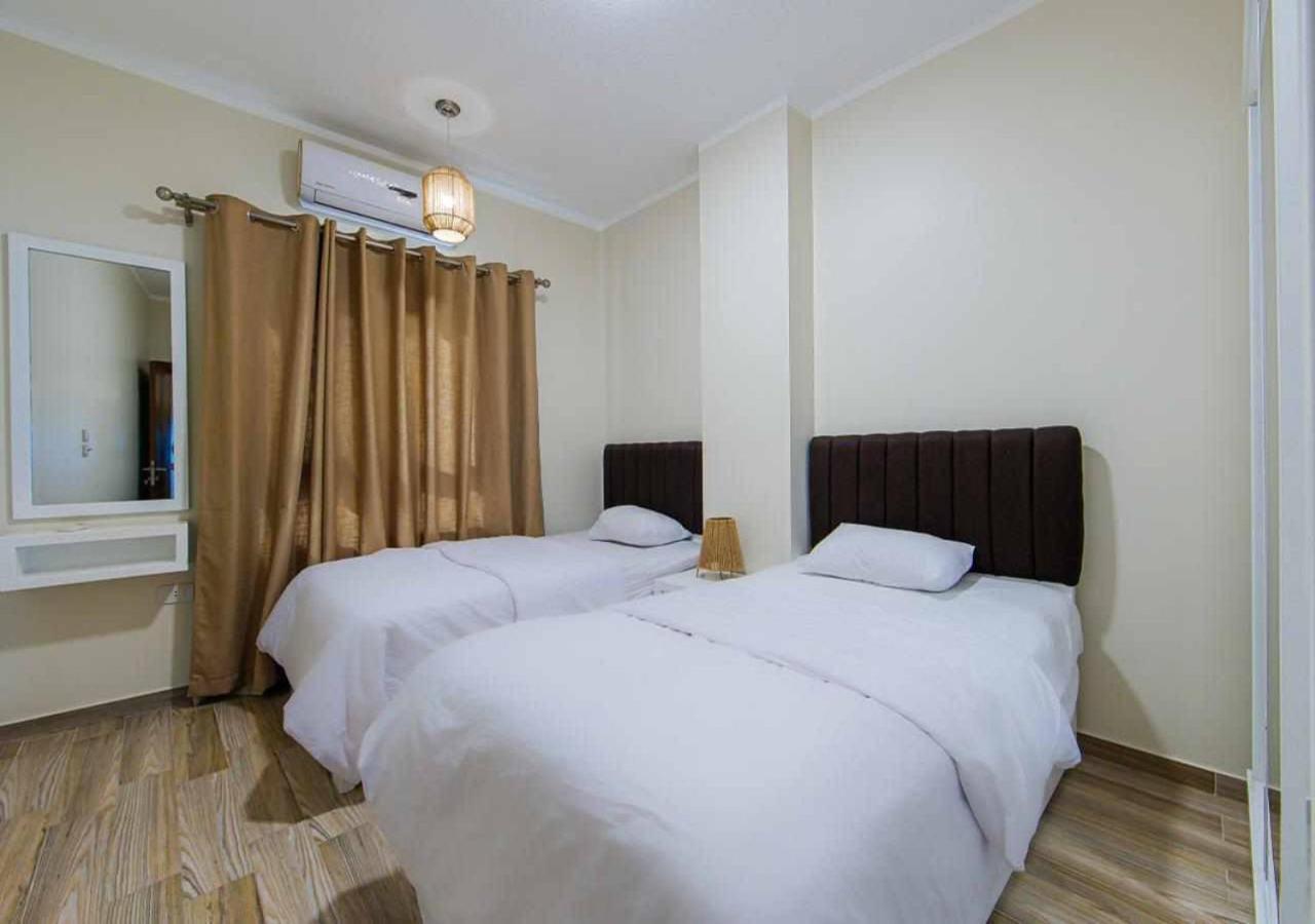Blue View Suites Gurdaka Kültér fotó
