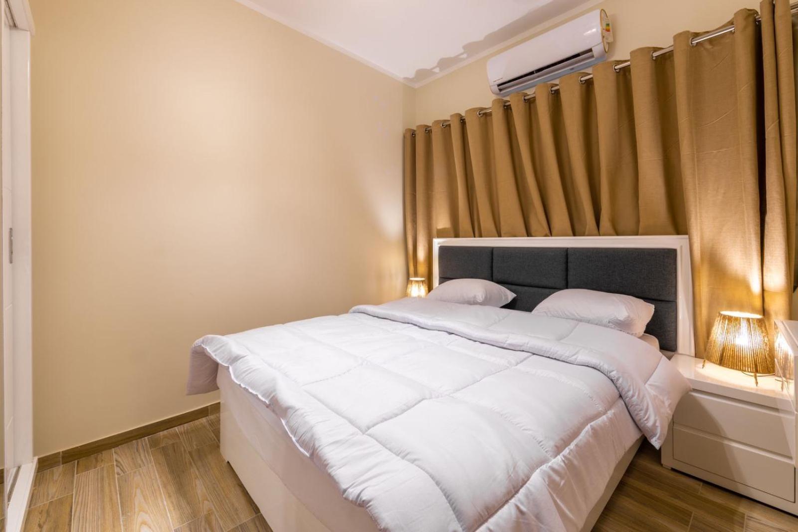 Blue View Suites Gurdaka Kültér fotó