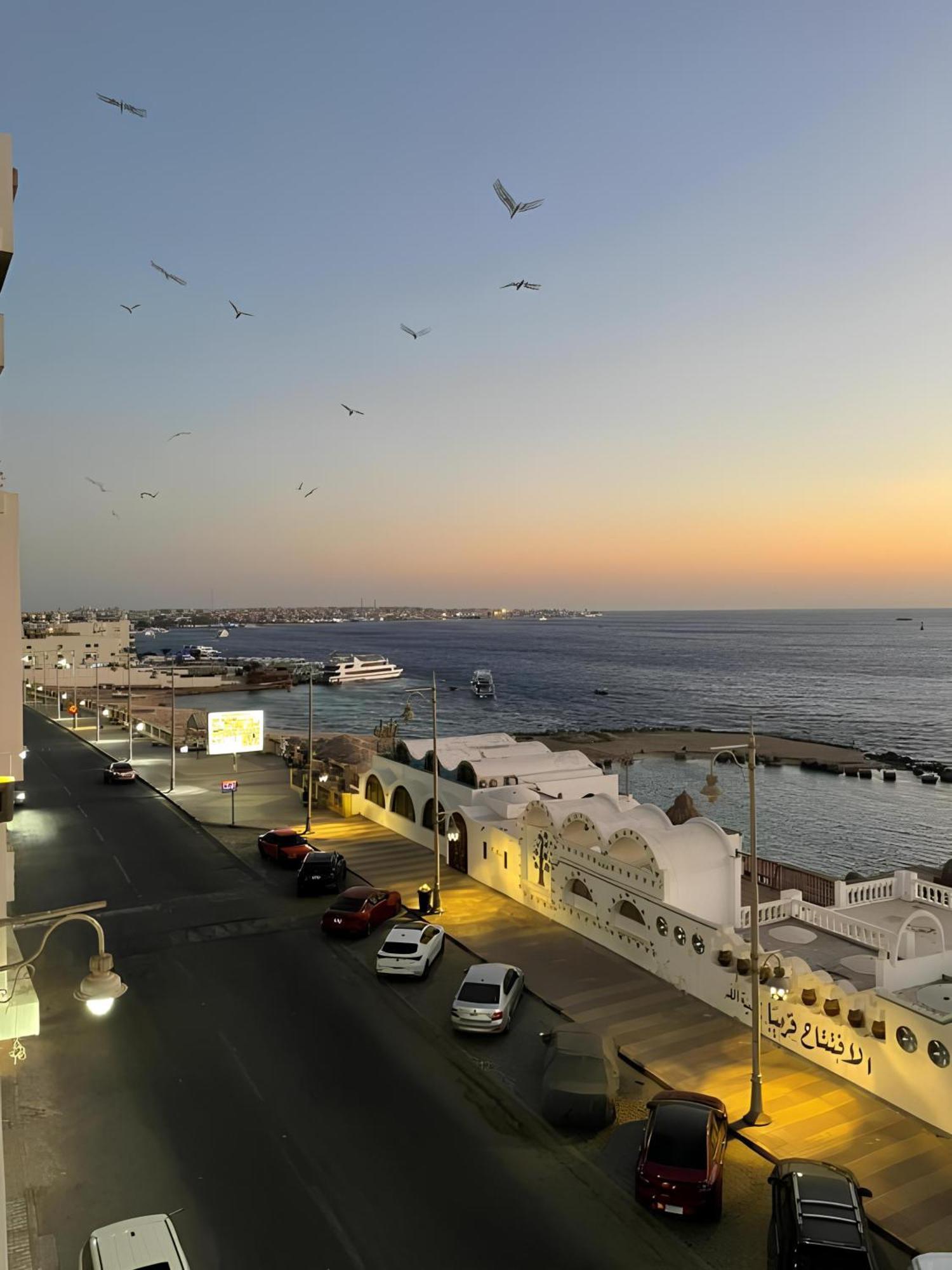 Blue View Suites Gurdaka Kültér fotó